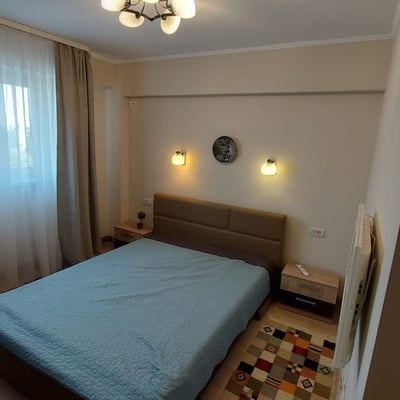 Alquiler de un acogedor piso de 2 habitaciones, 50 m², en la zona de Casa de Cultura, Constanța, Rumanía